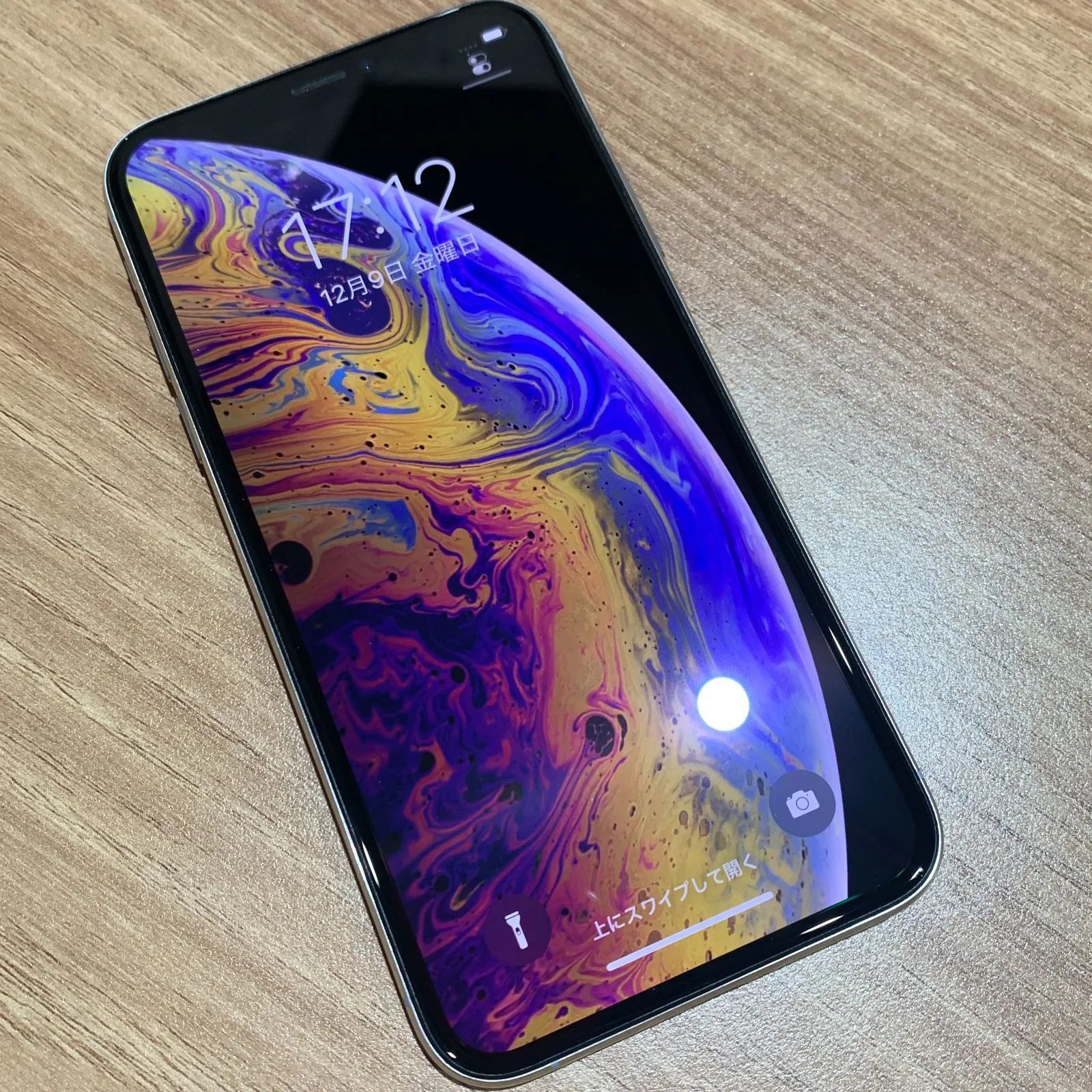 iPhoneXS シルバー 256GB docomo 男性に人気！ - 携帯電話本体