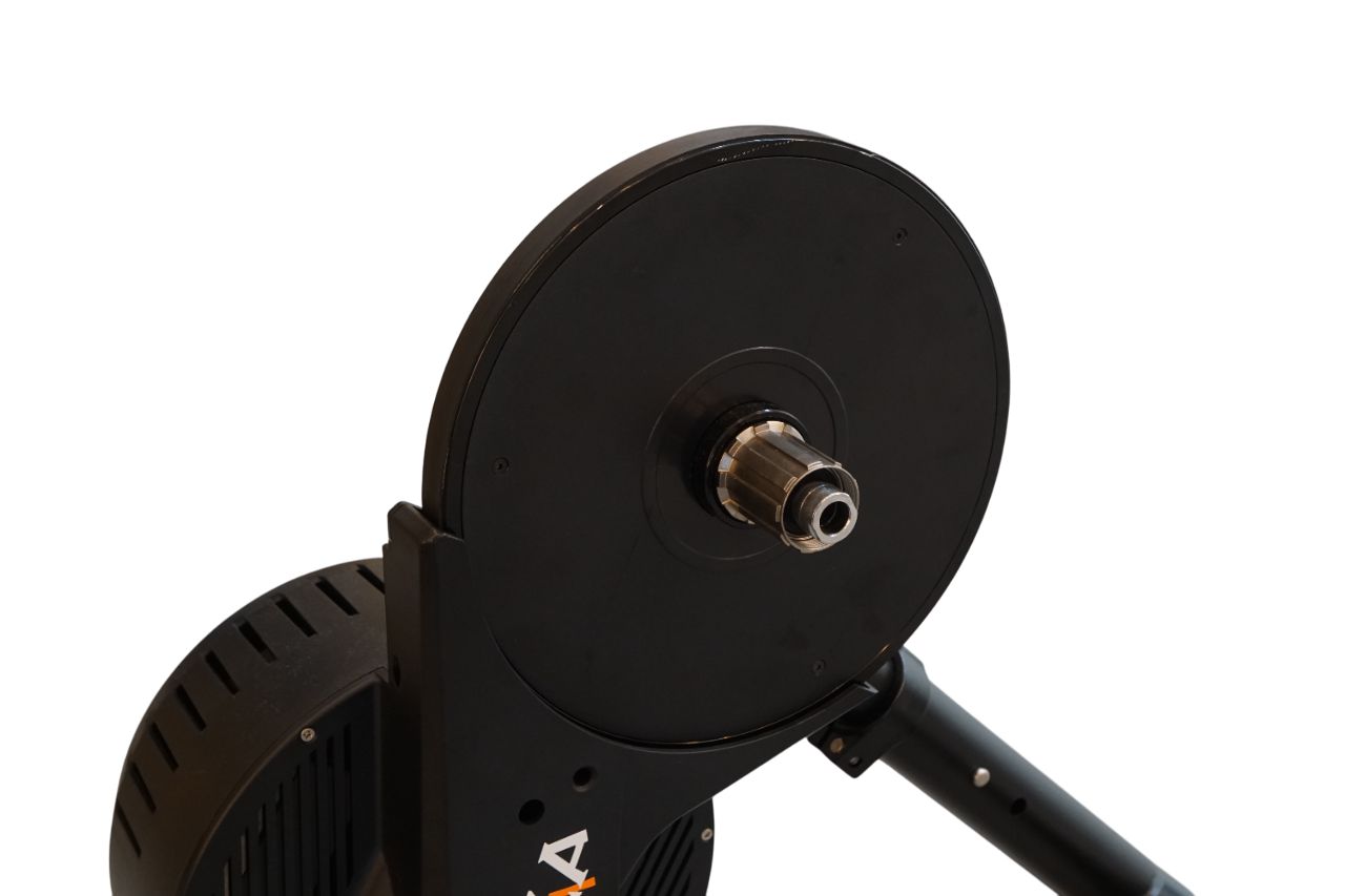 XPLOVA エクスプローバ NOZA ONE サイクルトレーナー バイチャリ浦和ベース