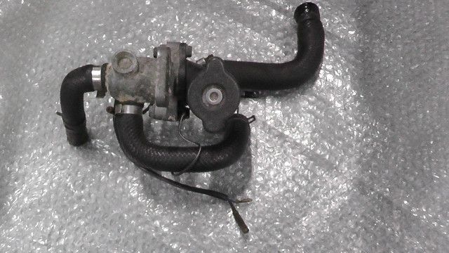 バンディット250 GJ74A-116xxx の サーモスタット:#1750987502