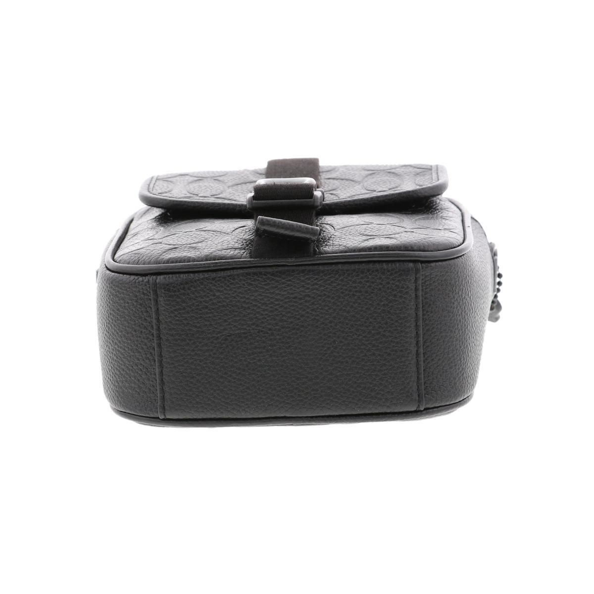 中古】 COACH （コーチ） ﾍﾞｯｸ ｸﾛｽﾎﾞﾃﾞｨ・ｼｸﾞﾈﾁｬｰ ﾚｻﾞｰ ﾊﾞｯｸﾞ