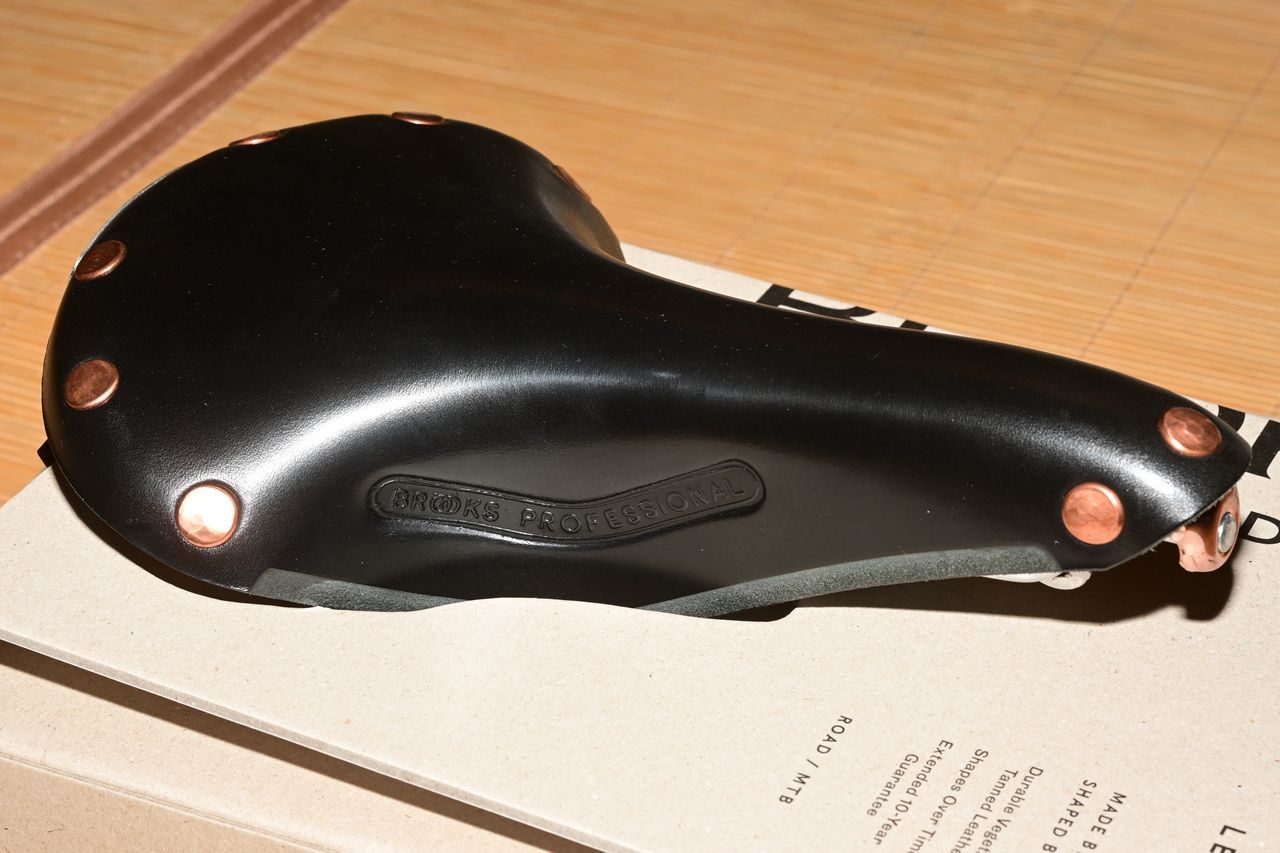 BROOKS ブラック レザーサドル Brooks 革 サドル Standard Professional ブラック 2025 新品