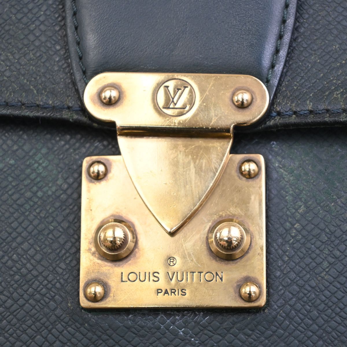 LOUIS VUITTON ルイヴィトン ポシェット クラド タイガ クラッチ
