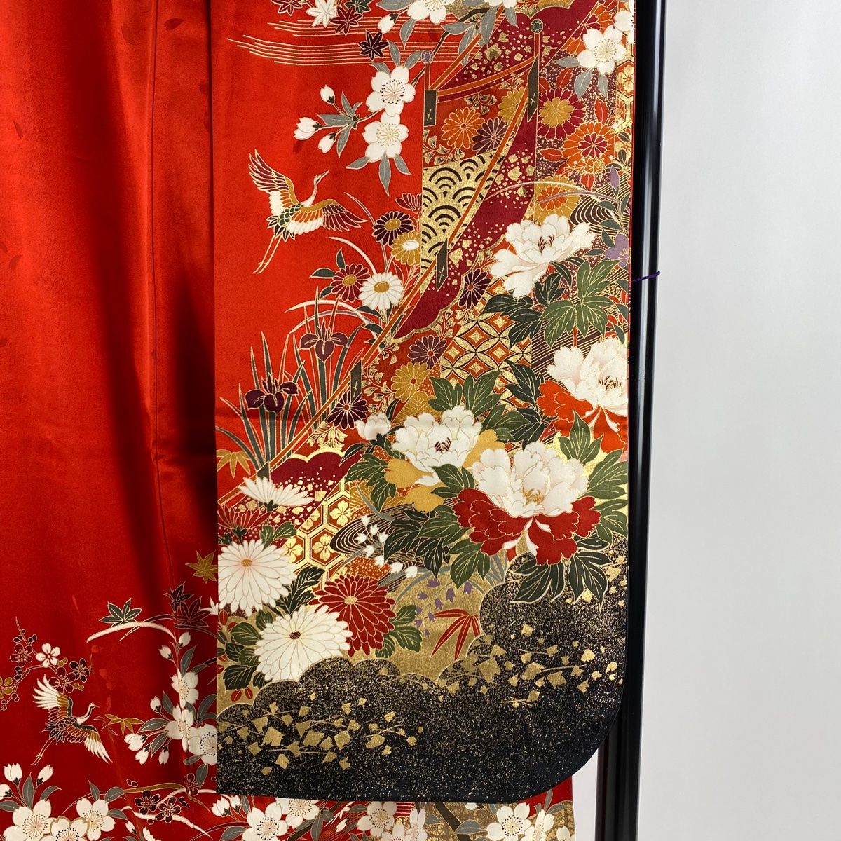 振袖 身丈166.5cm 裄丈66.5cm M 袷 踊ろ 落款あり 牡丹 草花 銀 