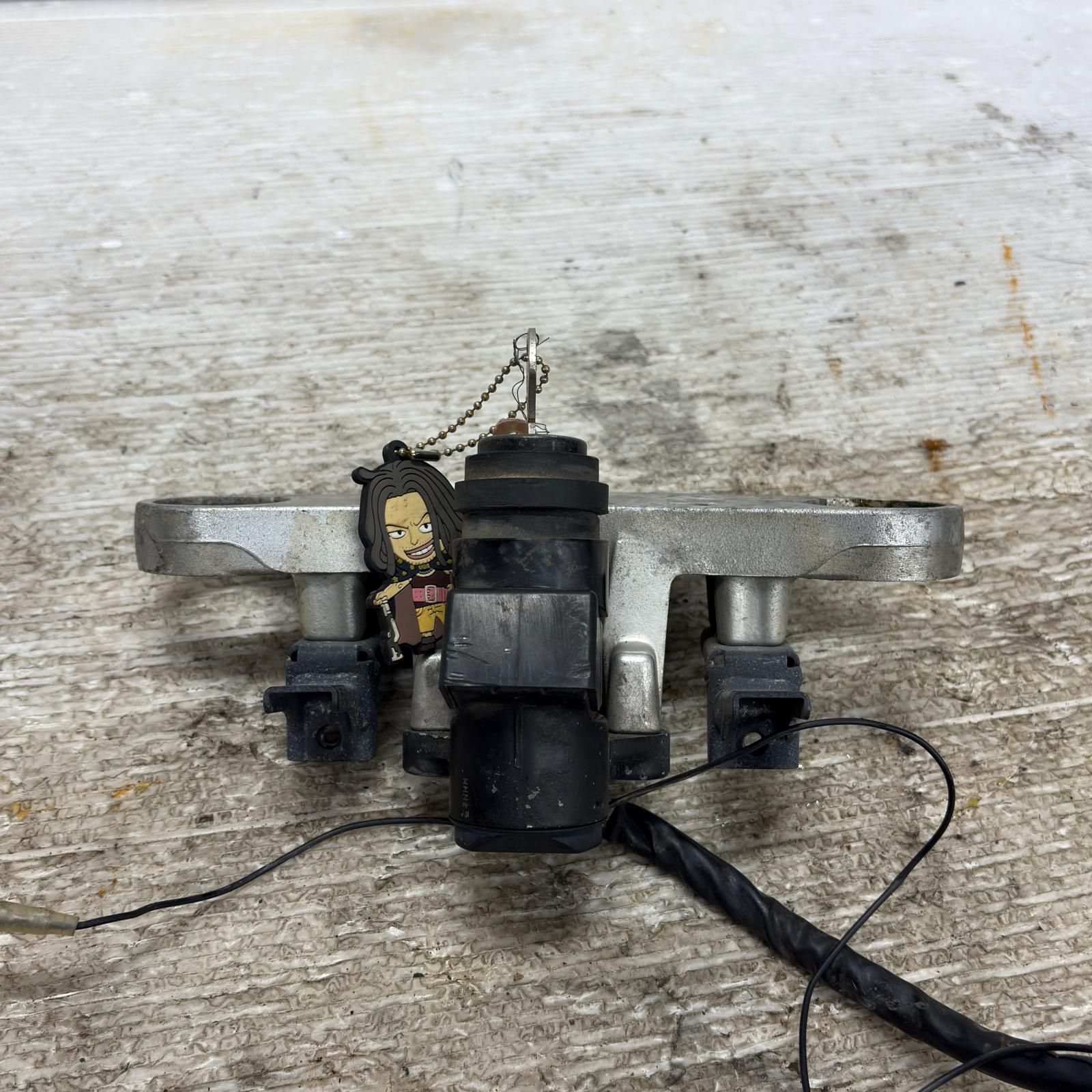 ZR250B トップブリッジ