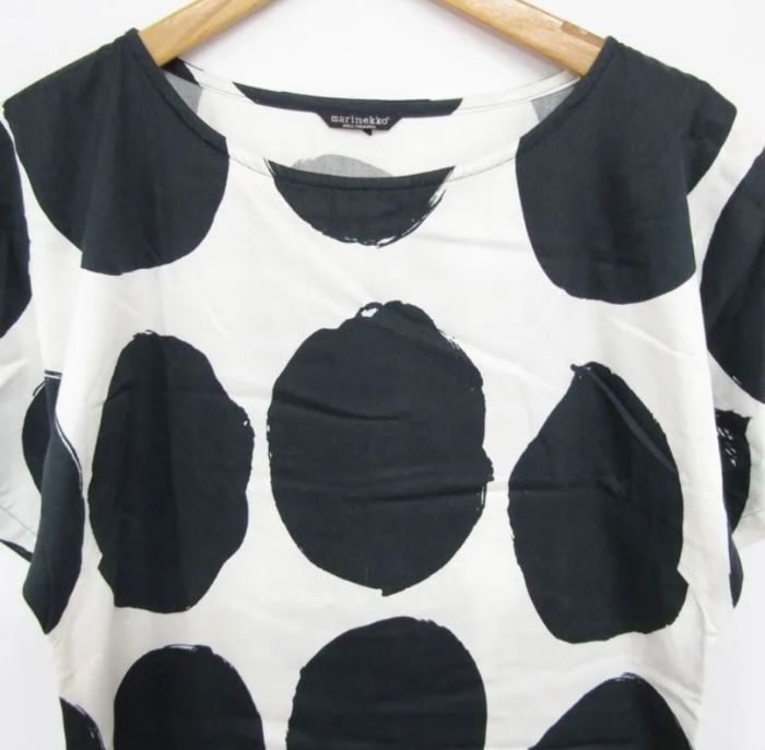 マリメッコ　半袖ワンピース　ひざ丈ワンピース　上品　コットン　ホワイト　38 マリメッコ marimekko ワンピース 半袖 ひざ丈 ドット コットン