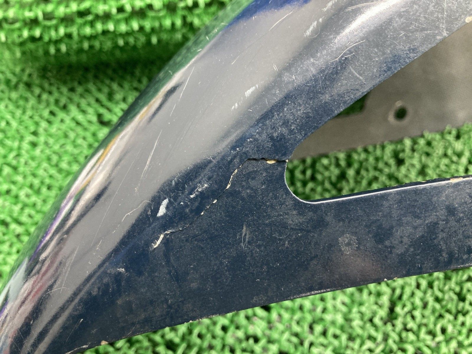 BEET製ゼファー400 フロントフェンダー 社外 ZR400C 紺色 ネイビー 修復素材やペイント素材に コケキズ無し 品薄 Qe MANTTHAN_COM