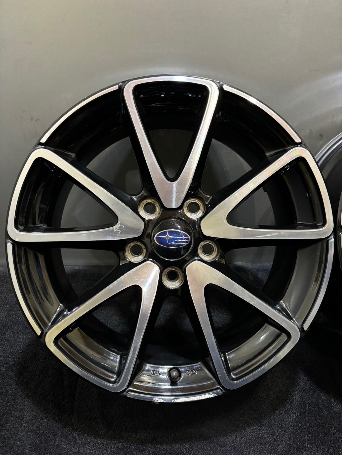 スバル レヴォーグ純正17インチ アルミホイールセット 美品】スバル VN レヴォーグ GT/GT EX 純正 17in 7J +55 PCD114