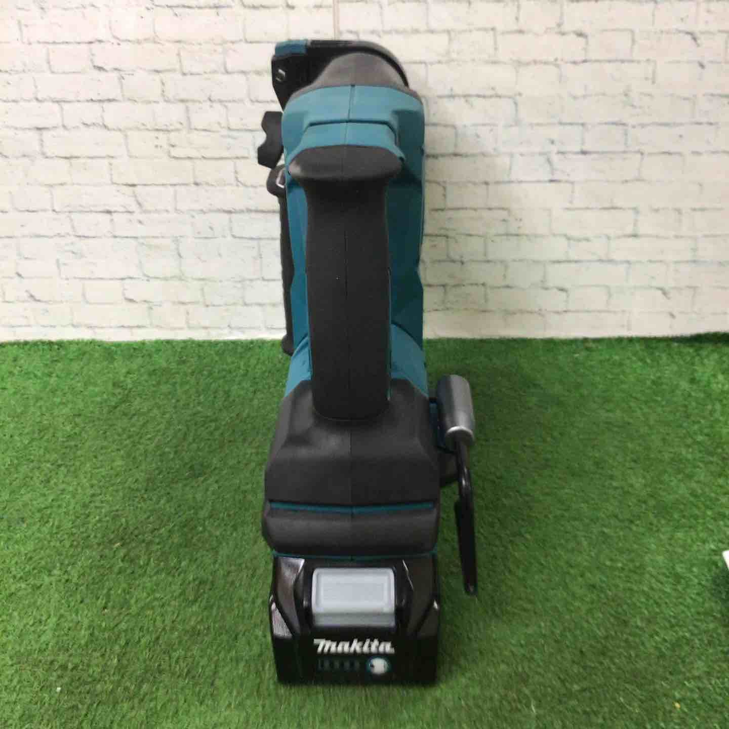 makita コードレスハンマドリル