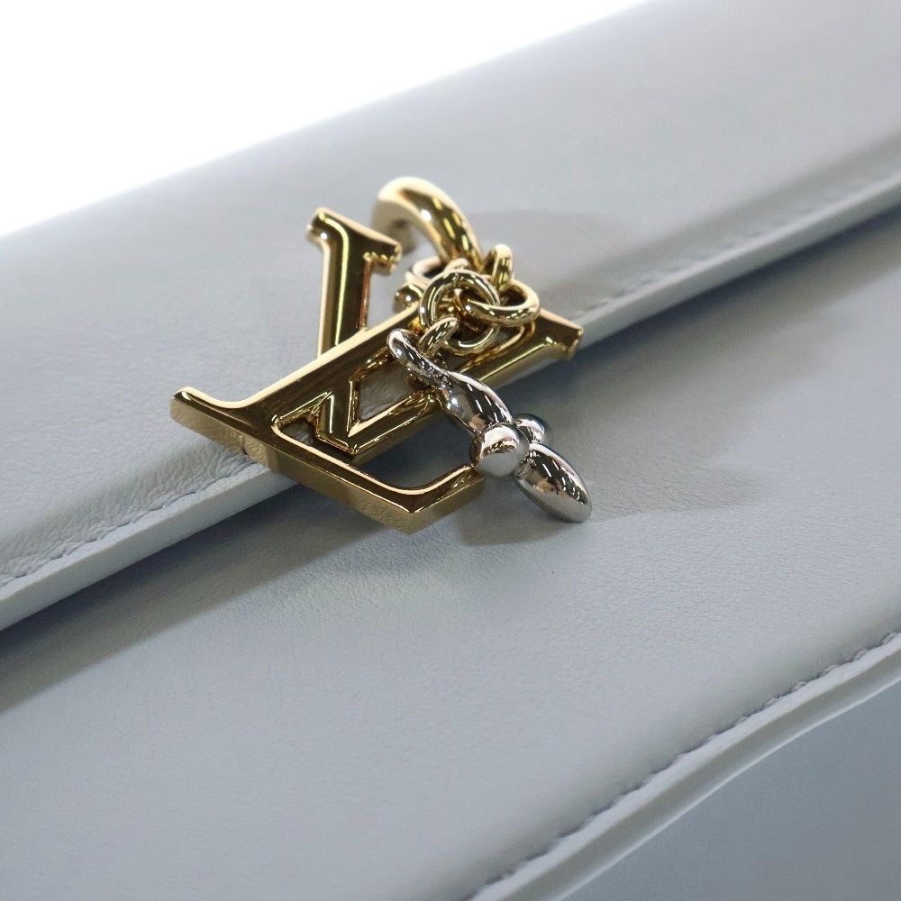 LOUIS VUITTON (ルイヴィトン) ウォレット オン チェーン LV