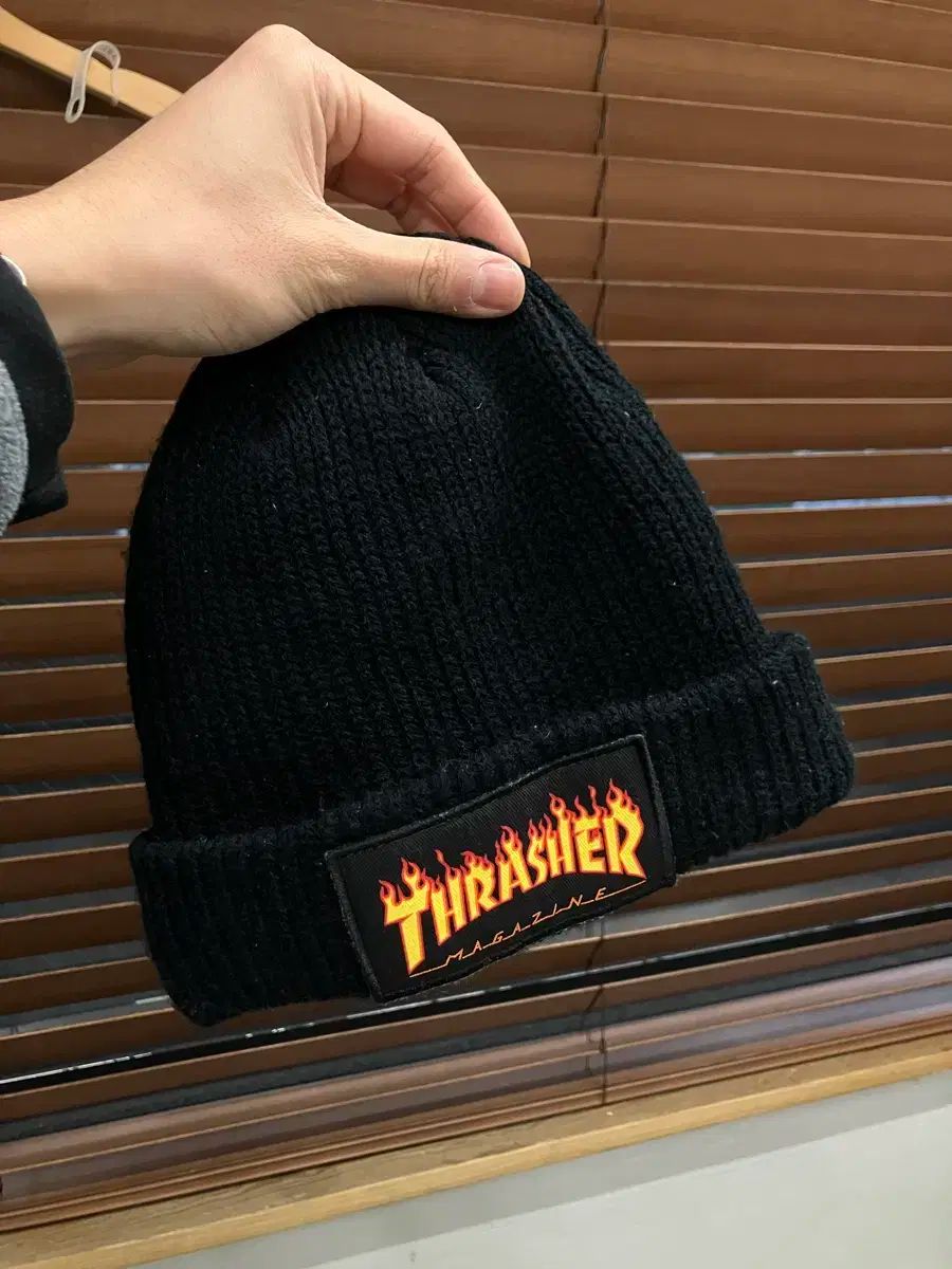 【雷市場（ポンジャン）商品韓国直送】 Thrasher（スラッシャー） ワッペン ロゴ ビーニー