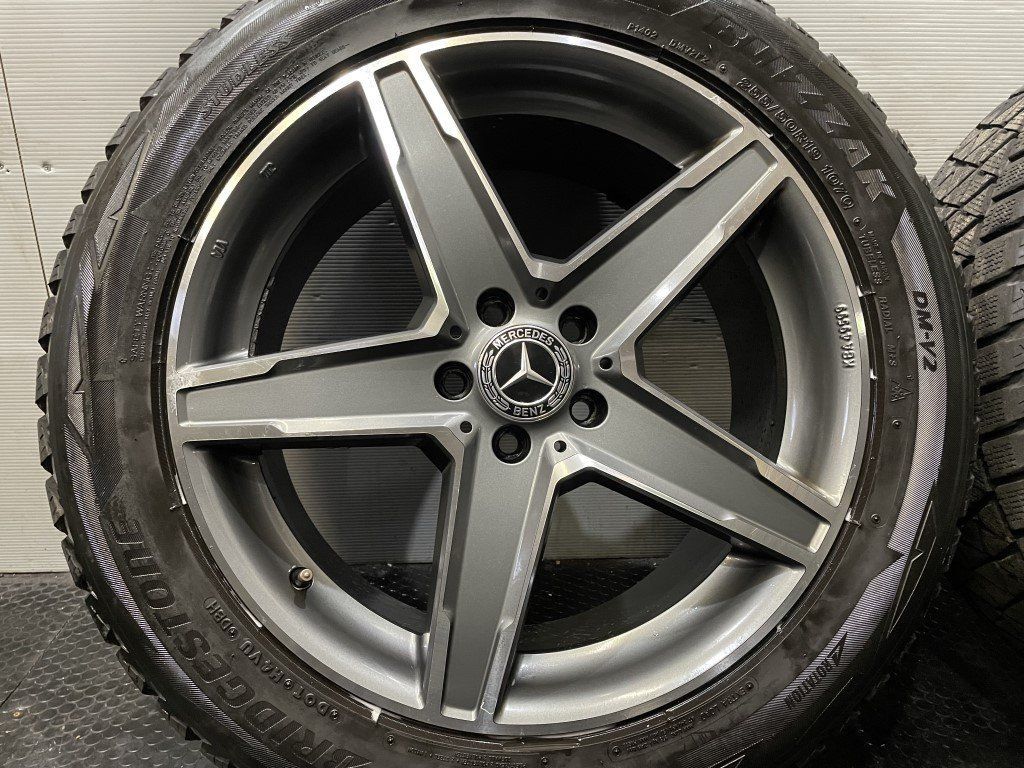 BS BLIZZAK DM-V2 255/50R19】スタッドレス【MAK STERNA