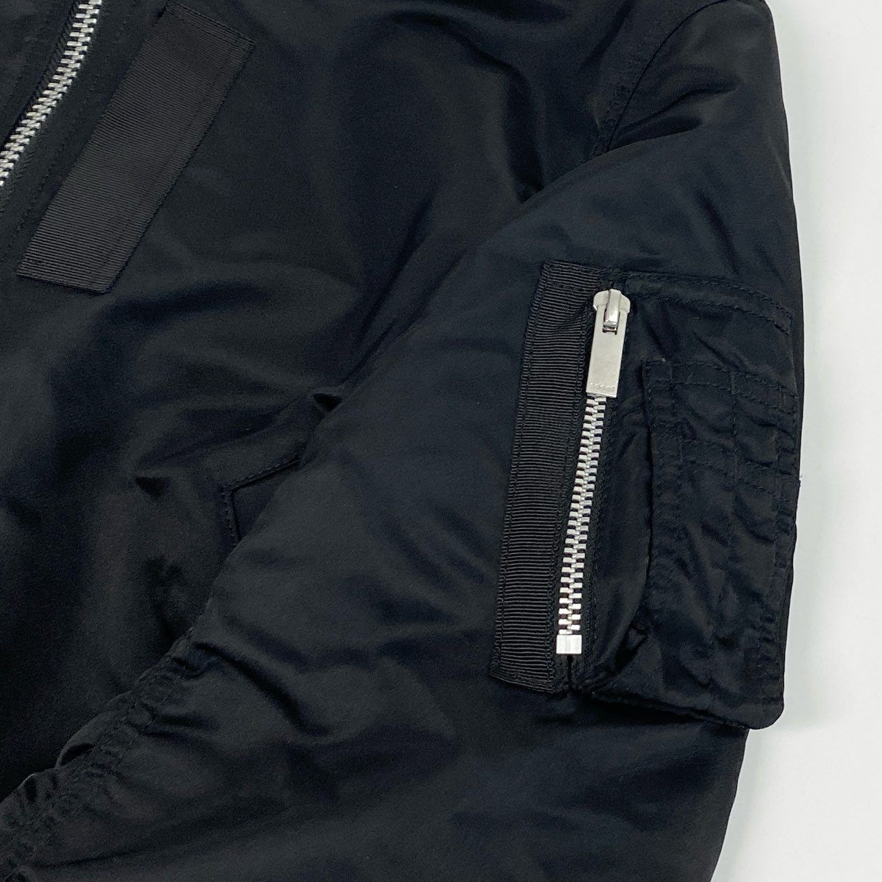 48h15《美品》 sacai サカイ MA-1 バックタックブルゾン ミリタリー 