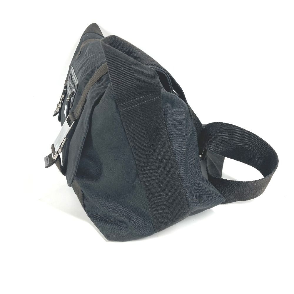 GUCCI グッチ ショルダーバッグ ロゴ フラップ 122374 レザー