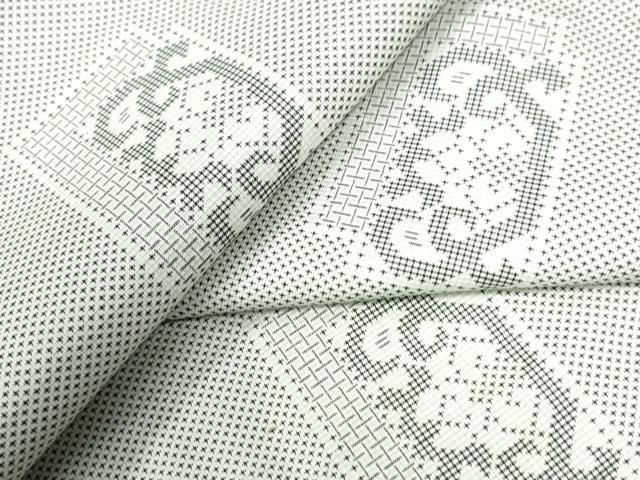 平和屋着物○本場大島紬 白大島 9マルキ 色紙洋花文 稲留織物