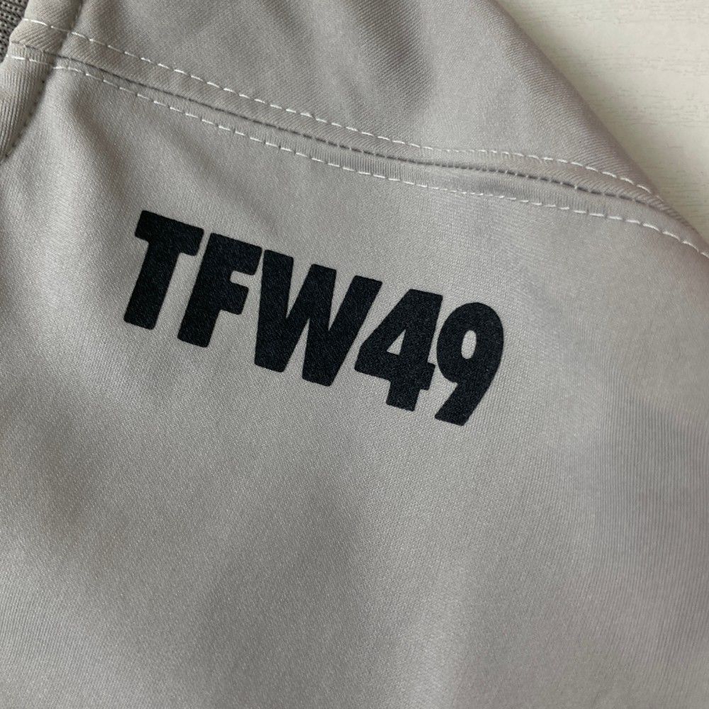 TFW49 ゴルフロゴ入り裏起毛ナイロントレーナーサイズL tfw49 ゴルフ