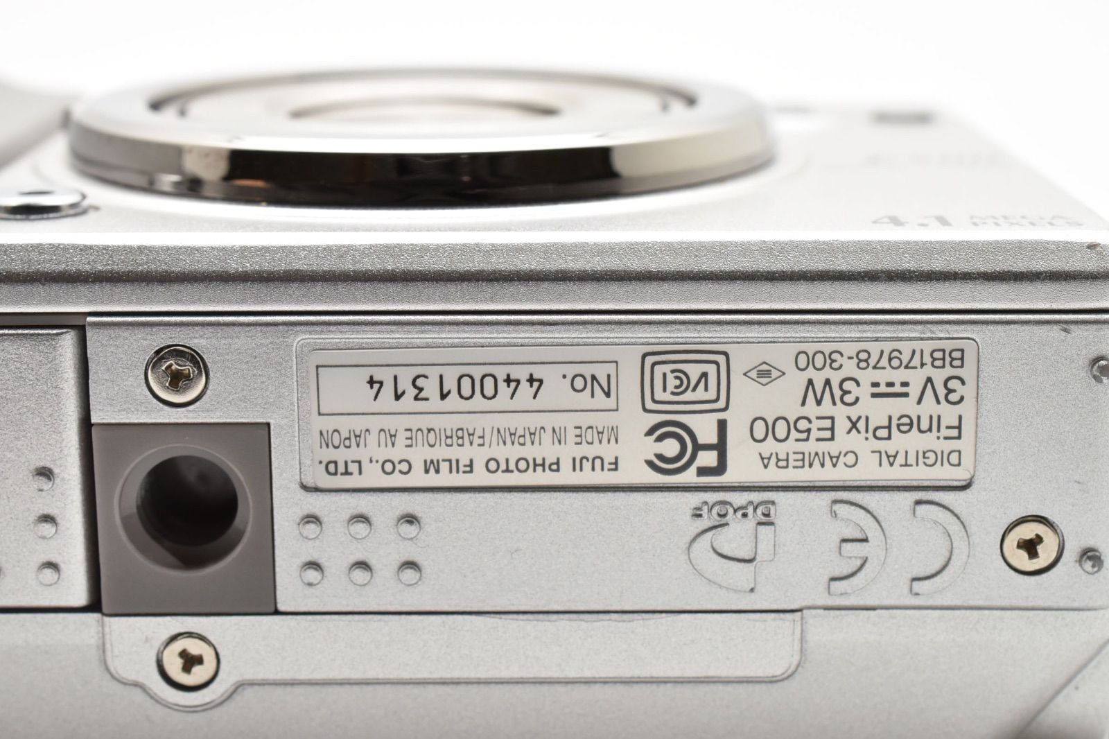 【美品動作品】FUJIFILM FinePix E500 オールドデジカメ ☆希少良品☆ FUJIFILM フジフィルム FinePix E500 コンパクト