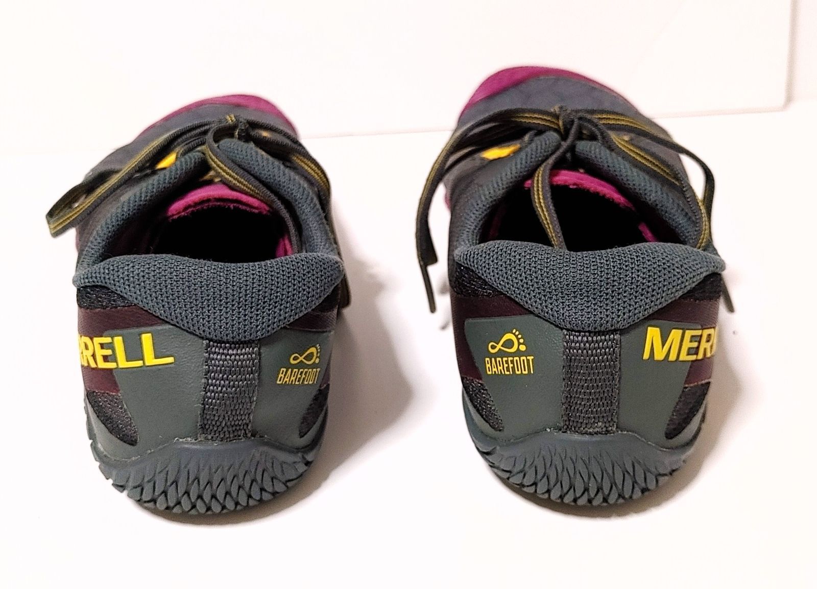 メレルMERRELL　trail　globe？　ベイパーグローブ？　vapor globe　ベアフットシューズ　Vibramソール