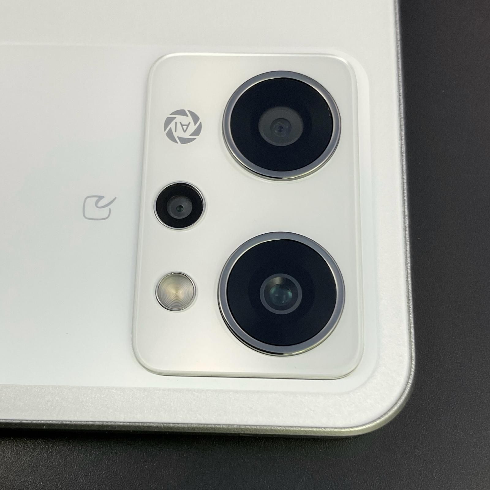 OPPO Reno 9A 8GB 128GB ムーンホワイト 美品 OPPO Reno 9A 128GB ムーンホワイト Softbank A3010P 白ロム