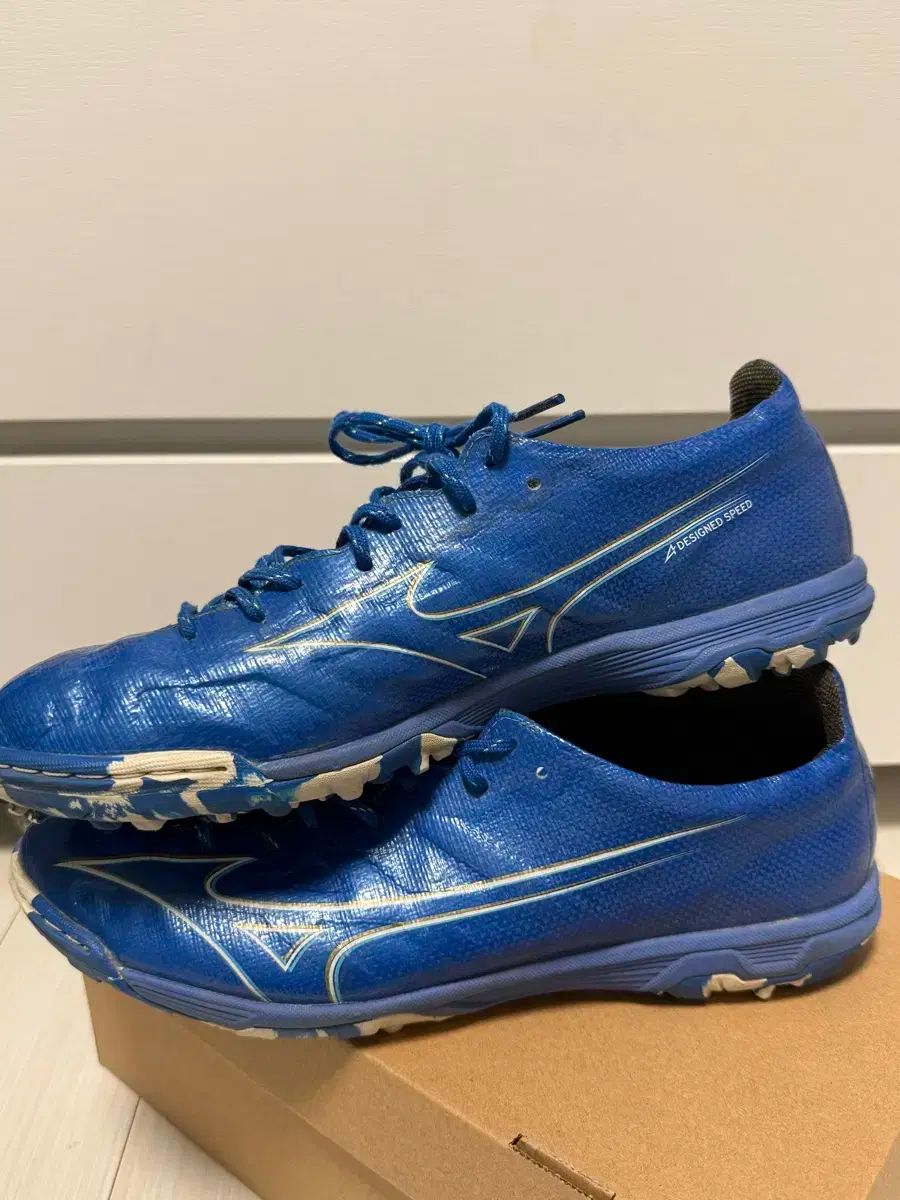 MIZUNO ミズノ アルファ エリート AS 27.0 白金 /α TF サラ MIZUNO ミズノ アルファ エリート AS 27.0 白金 /α TF サラ