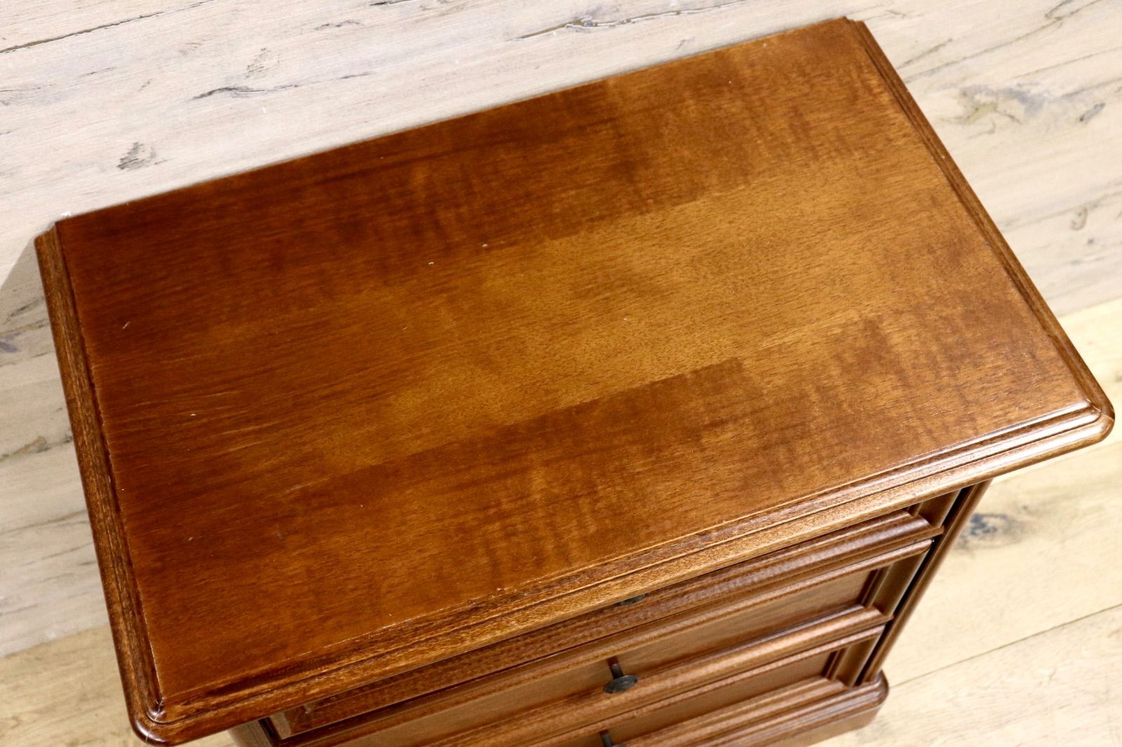 アンティーク 3段チェスト