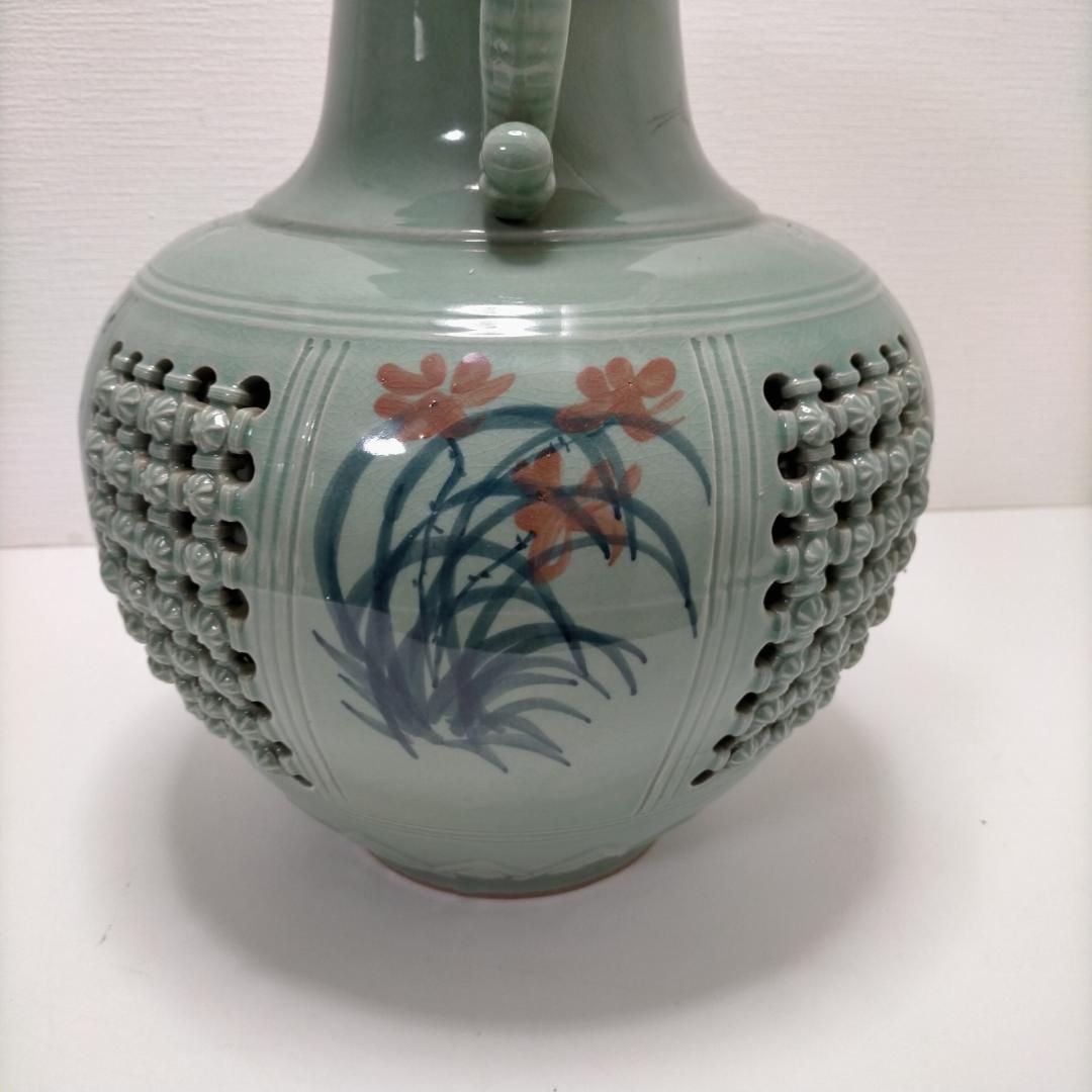 高麗青磁 壺 花瓶 花器 生花 立花 花器 像耳飾り 透かし彫り 20250516