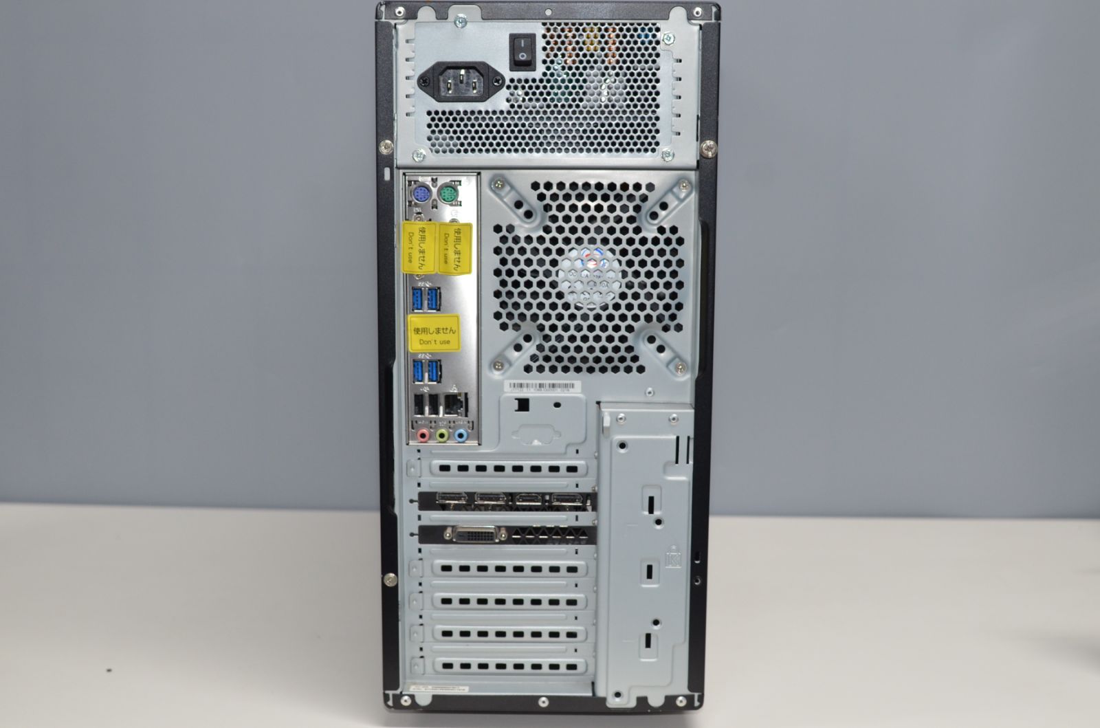 中古良品 自作ゲーミングデスクトップ/Windows11/core i7-7700