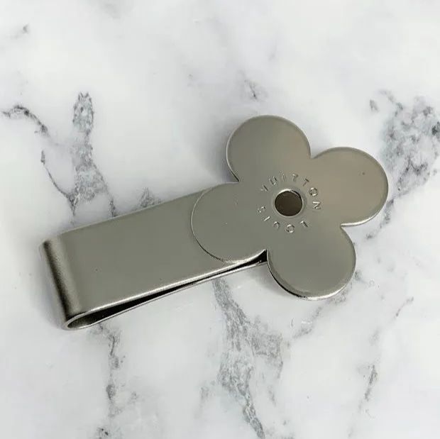 【未使用品】Louis Vuitton モノグラムフラワー マネークリップ LOUIS VUITTON ルイヴィトン Louis Vuitton モノグラムフラワー