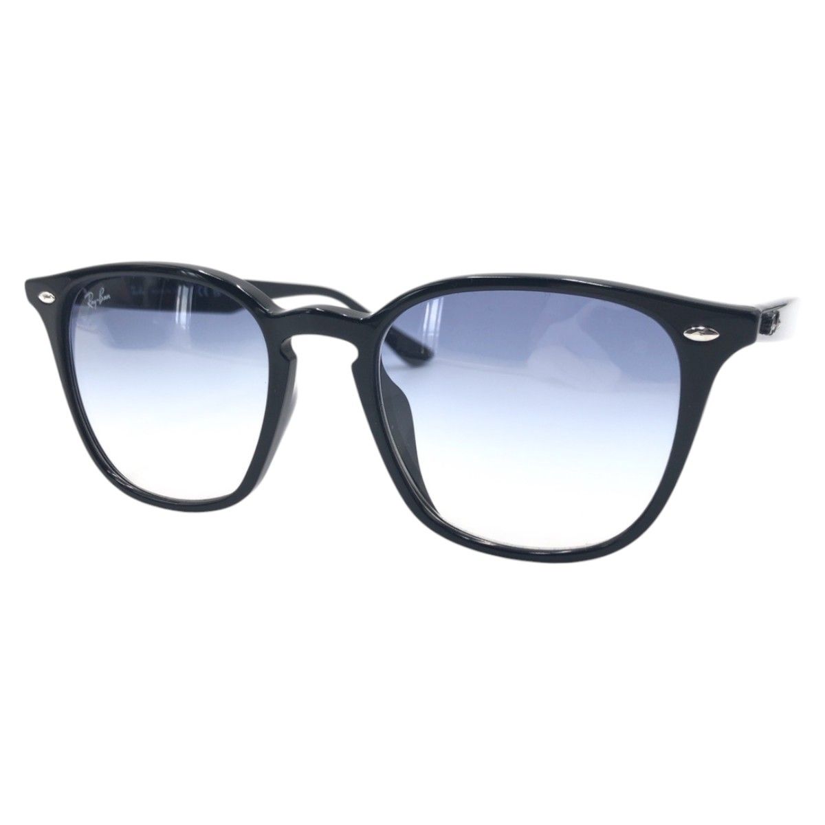 Ray-Ban