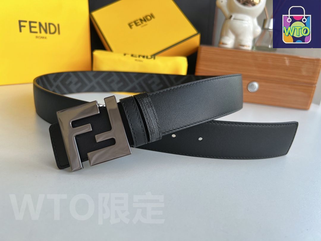 FENDI フェンディ