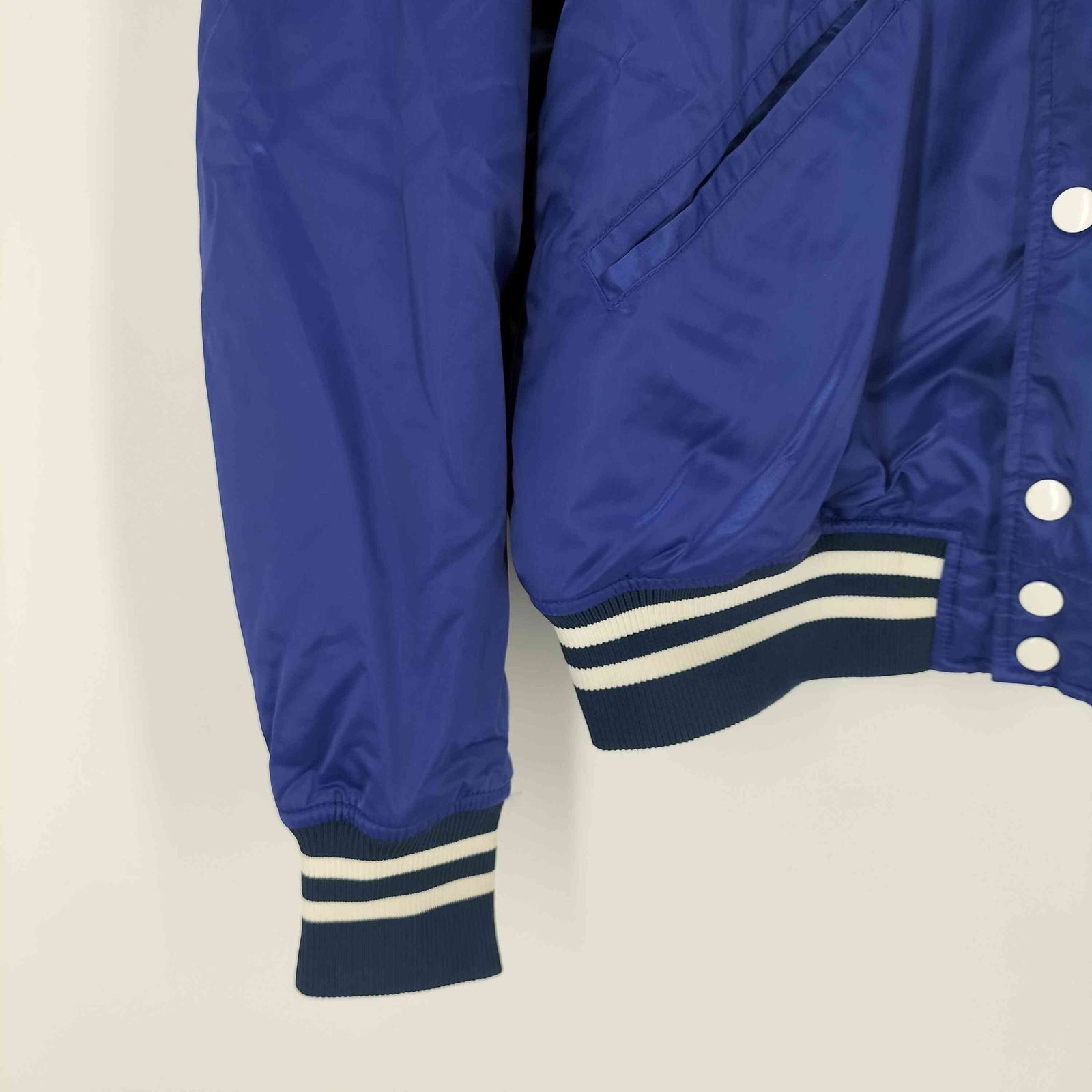 DIESEL ディーゼルバーシティボンバージャケットスタジャン M サテン DIESEL ディーゼルバーシティボンバージャケットスタジャン M サテン