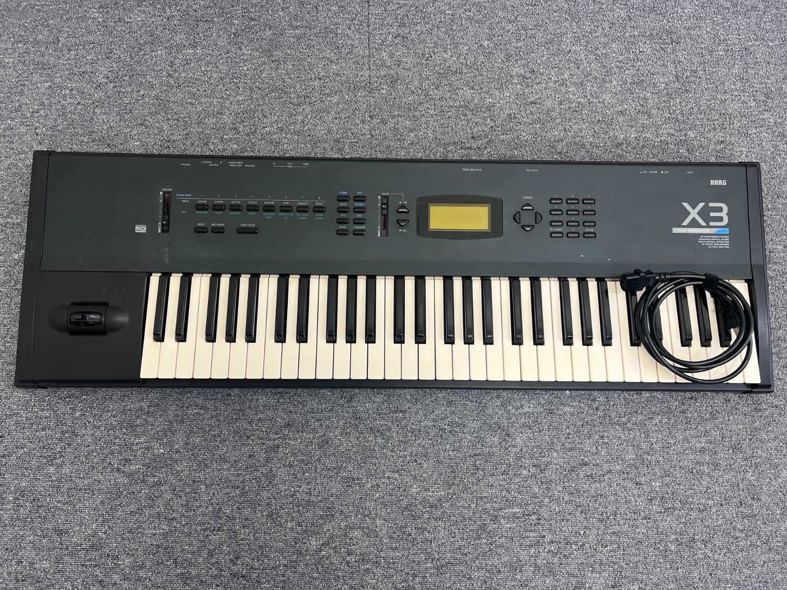 KORG X3 シンセサイザー 61鍵 Korg X3 61-Key Keyboard Synthesizer Music Workstation with