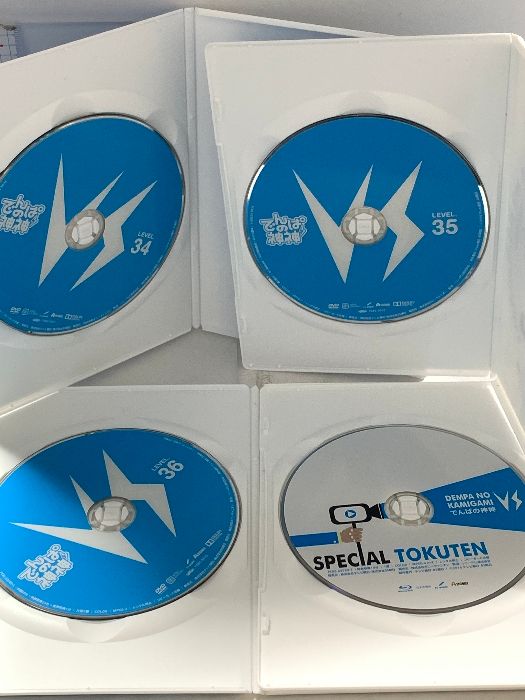 でんぱの神神 DVD 神BOXビリシックス〈7枚組〉 でんぱの神神DVD 神BOXビリエイト | ポニーキャニオン