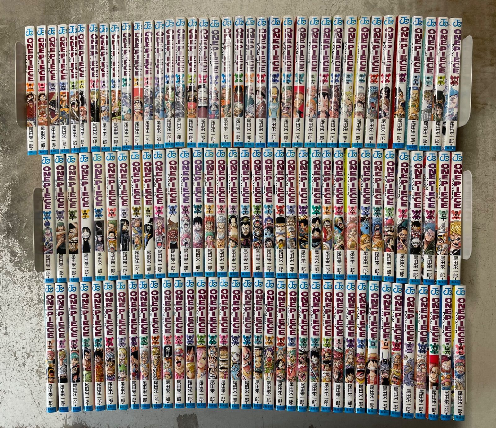 ONE PIECE ワンピース 最新巻全巻 1~107巻セット+おまけ付き！ 尾田栄一郎