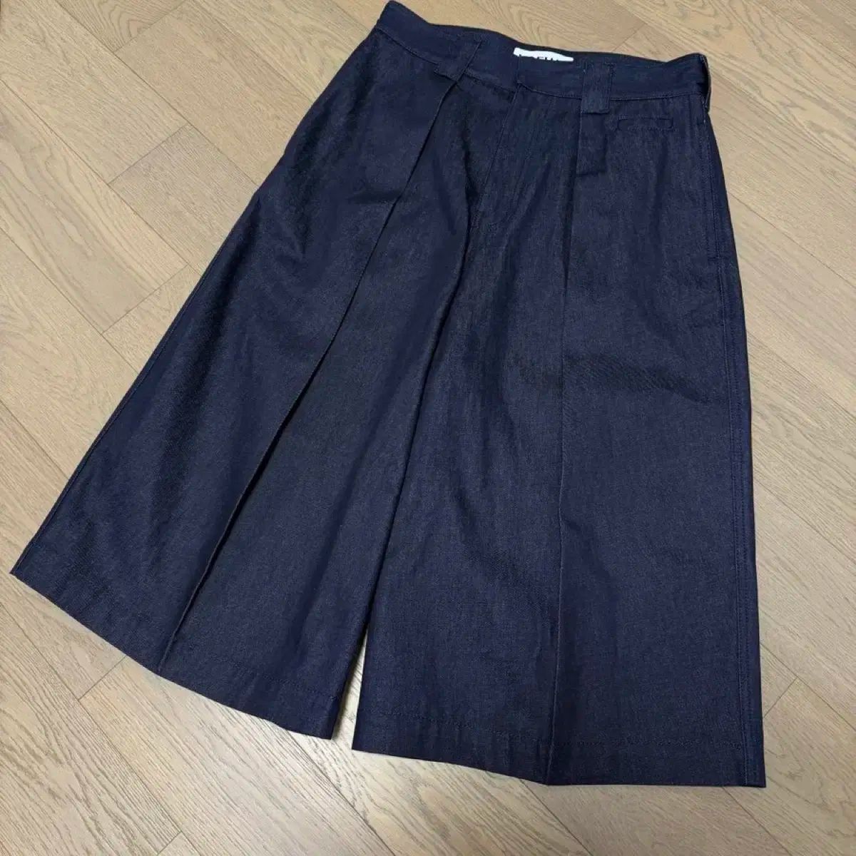 バミューダ パンツ