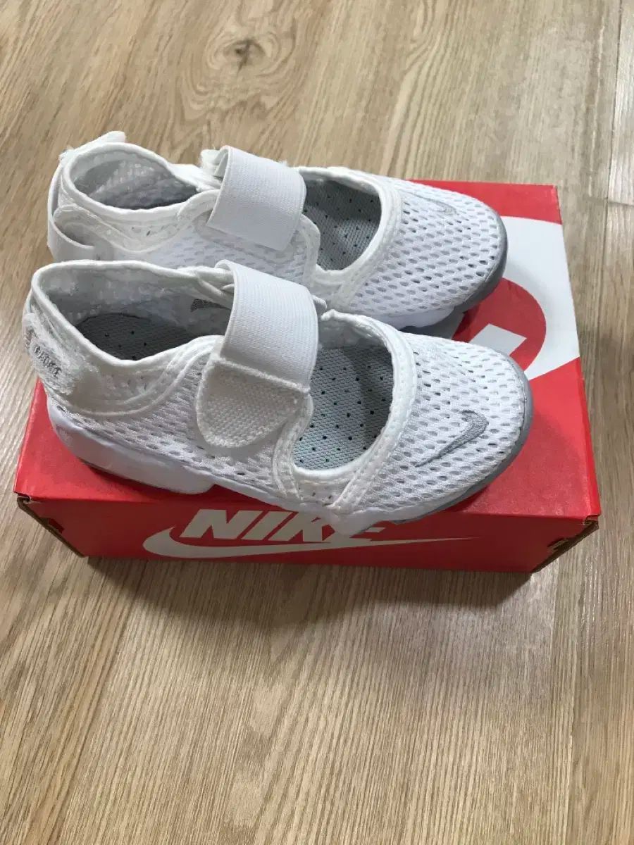 170 NIKE ナイキ エアー リフト