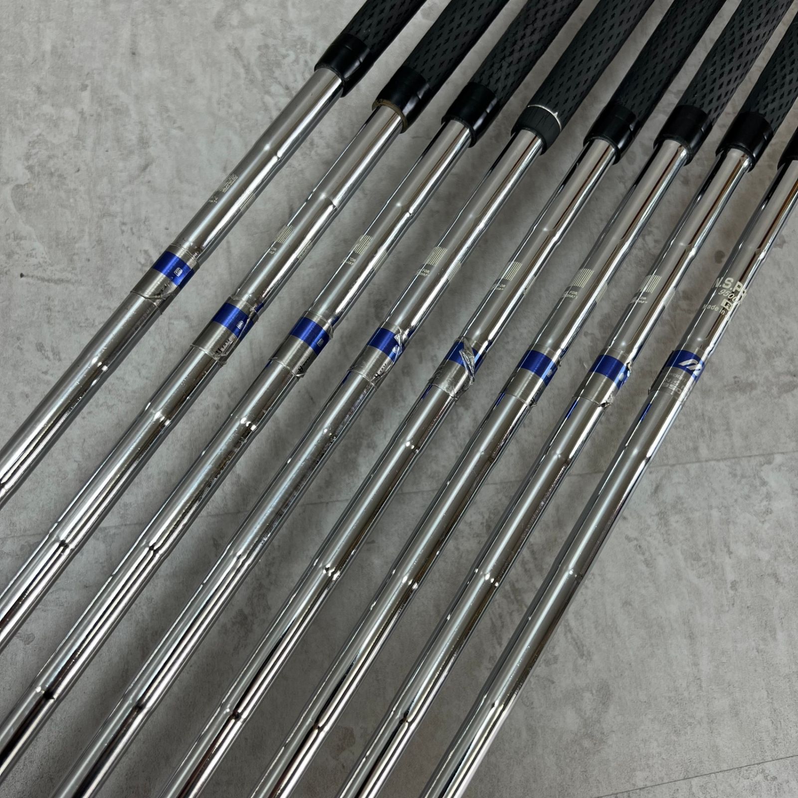 ☆安心の全品国内発送！ ミズノ JPX 825 メンズゴルフ アイアンセット 8本 R 右利き用 Mizuno