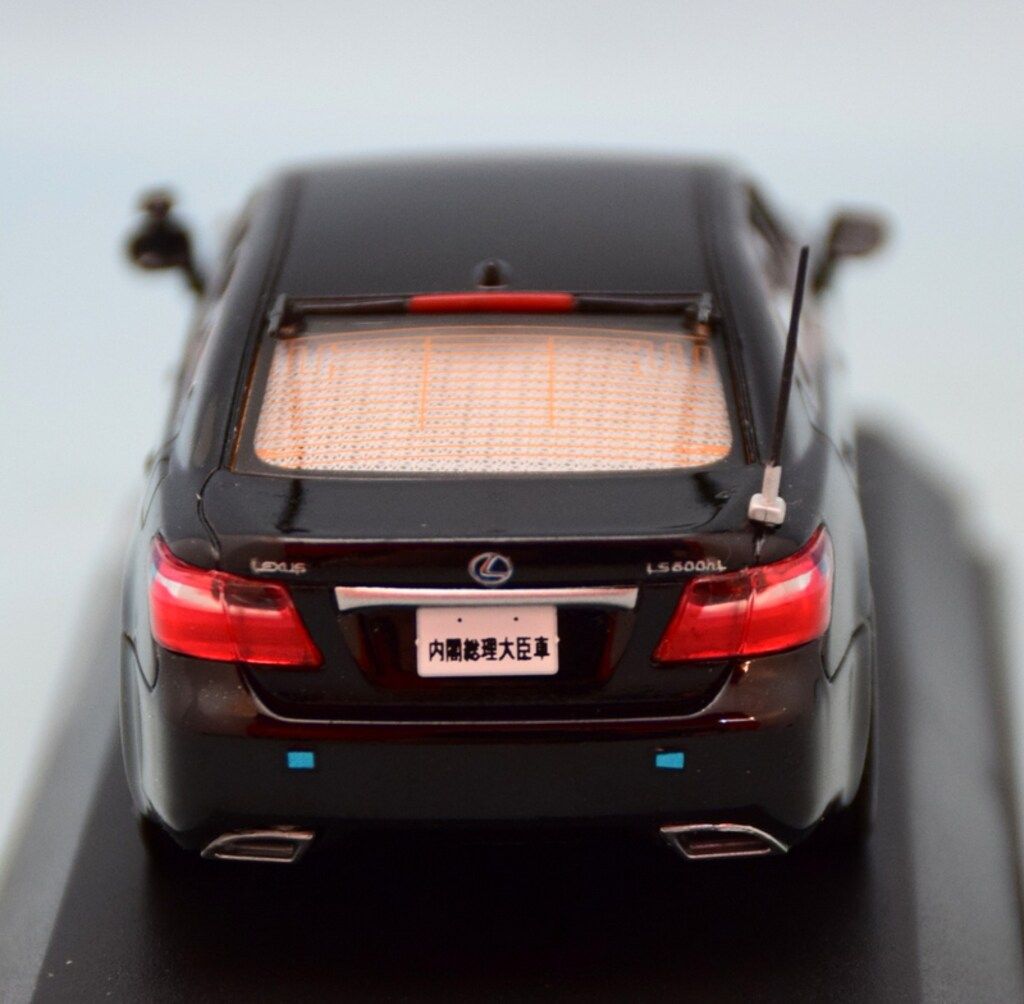 ヒコセブン 1/43 RAI'S LEXUS LS600hL 2008 日本国内閣府内閣