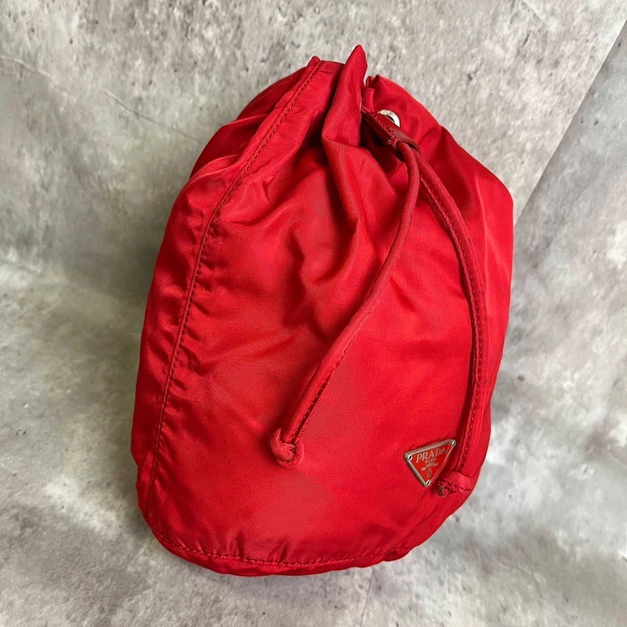 PRADA プラダ巾着袋ポーチレッド