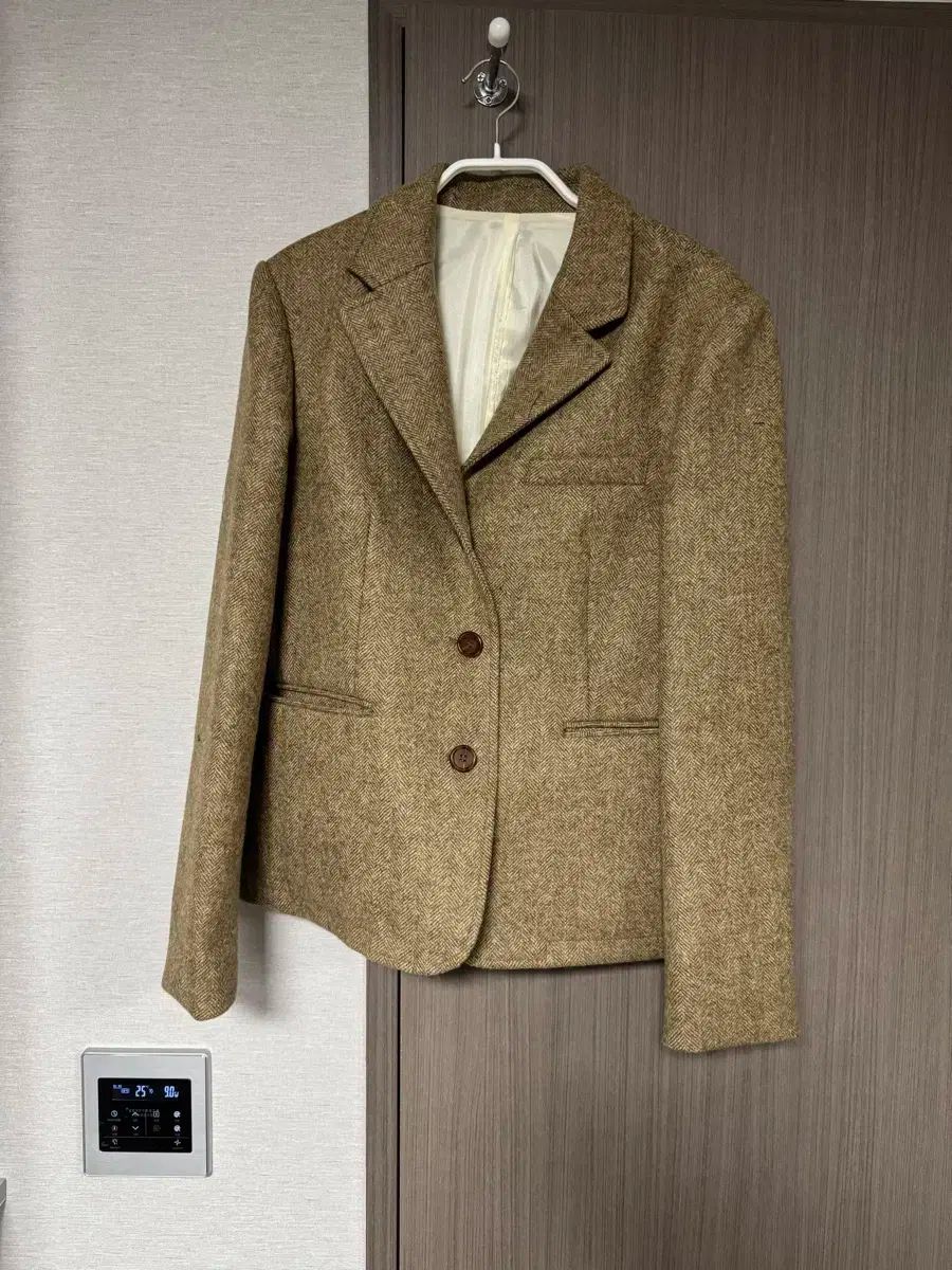 Abraham Moon＆Sons(エイブラハム・ムーン) ジャケット ヘルベチカ