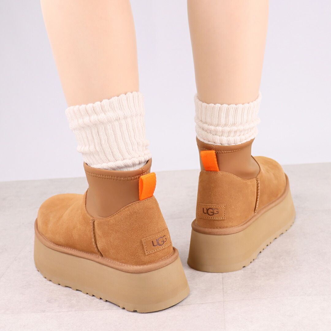 ムートンブーツ