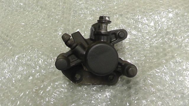 アドレスV125　CF4EA-127xxx　の　ブレーキキャリパー:#1689317453