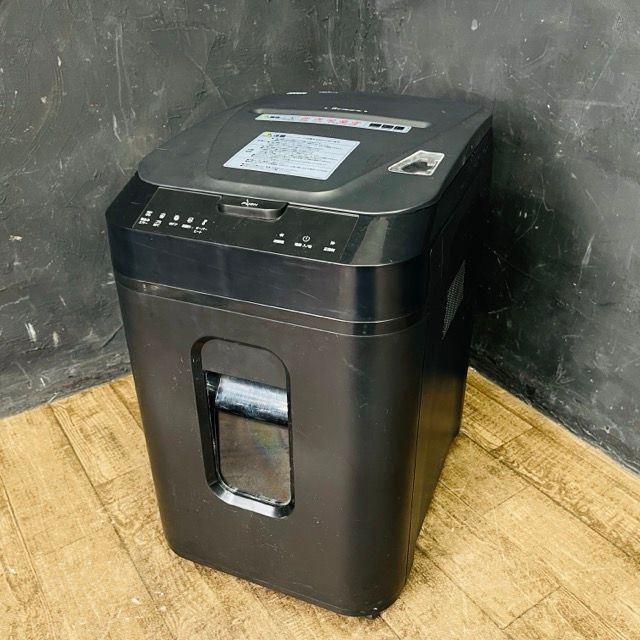 サンワサプライ オートフィード シュレッダー 150枚 動作保証 400-PSD052 キャスター付き 黒|514484