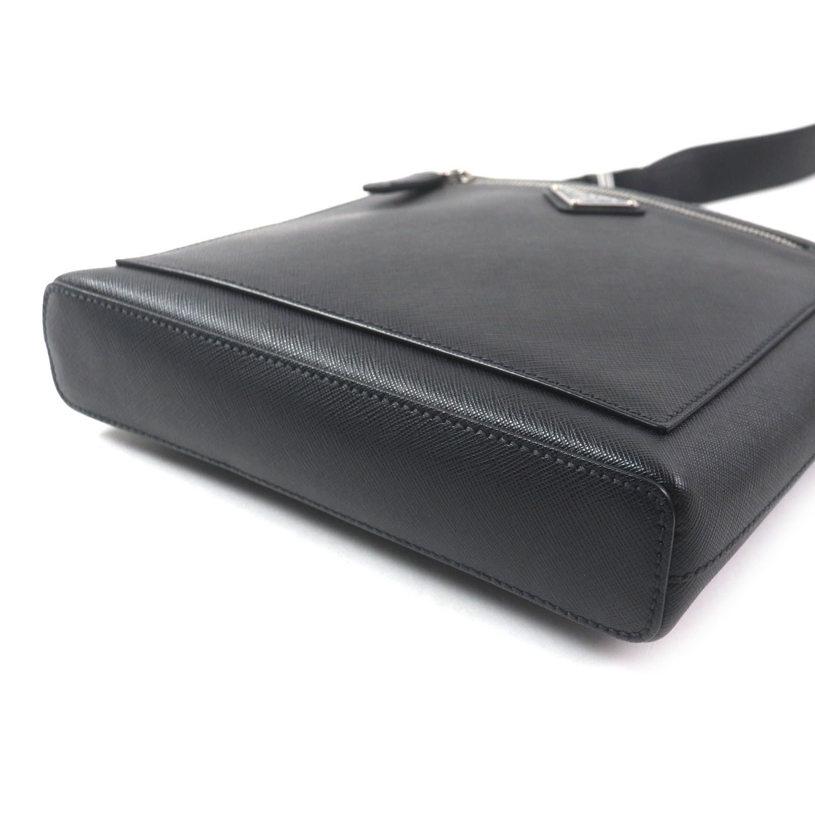 極美品▽PRADA プラダ 2VH062 トライアングルロゴ 三角プレート 極美品▽PRADA プラダ 2VH062 トライアングルロゴ 三角プレート