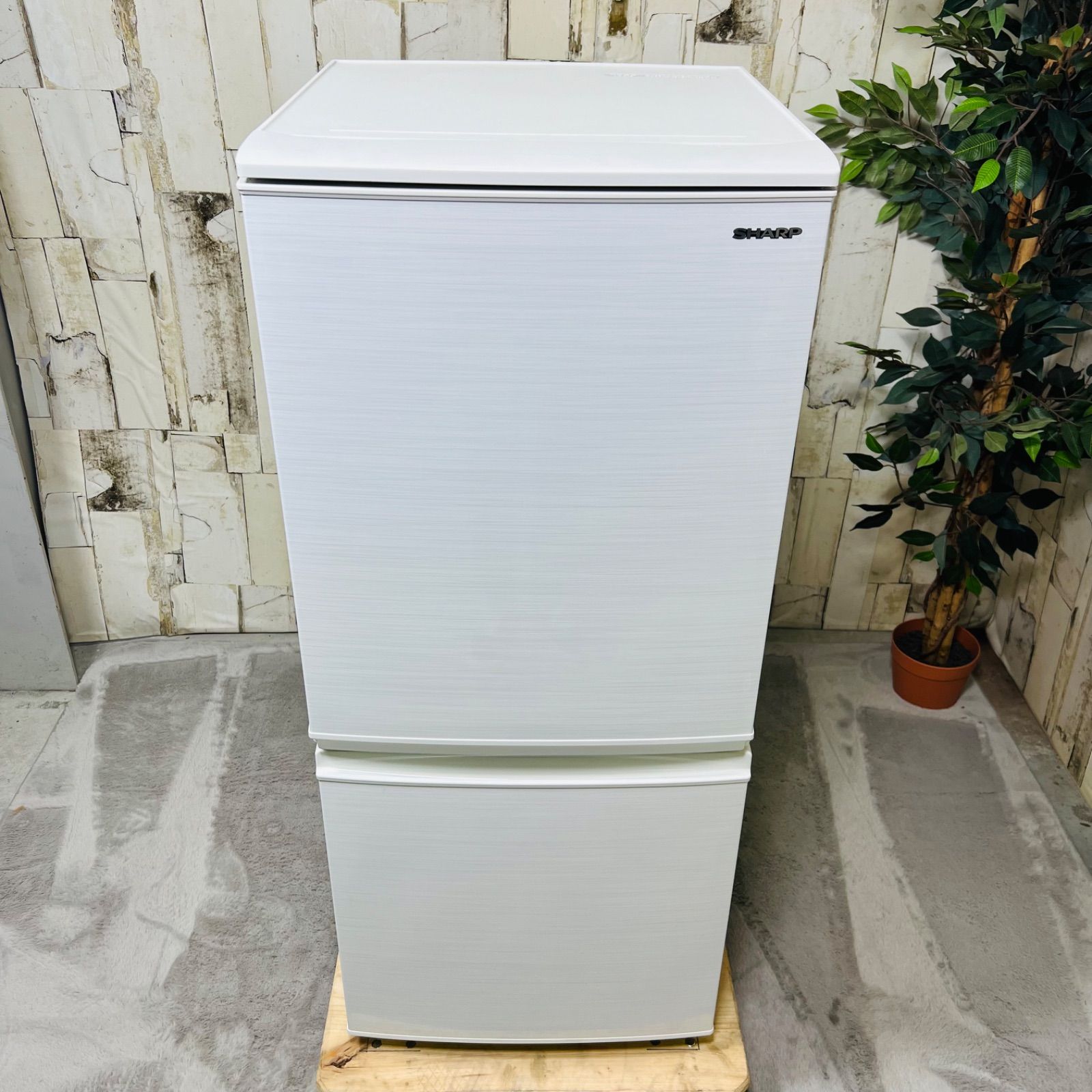 2020年製】SHARP シャープ ストア SJ-D14F-W ノンフロン冷凍冷蔵庫