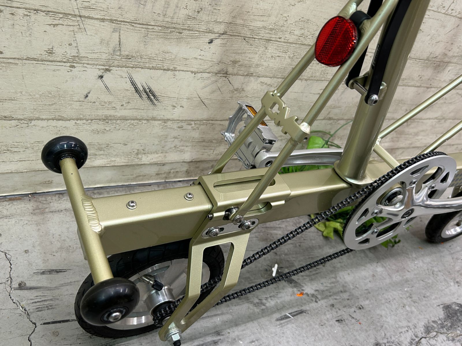 テルスポ イチ推し!! 上品!! Pacific Cycles CARRY ME AIR 2025 CHAMPAGNE GOLD 8.5kg パシフィックサイクルズ キャリー ミー シャンパンゴールド 8インチ 折り畳み自転車 USTAUSTRALIA_COM_AU
