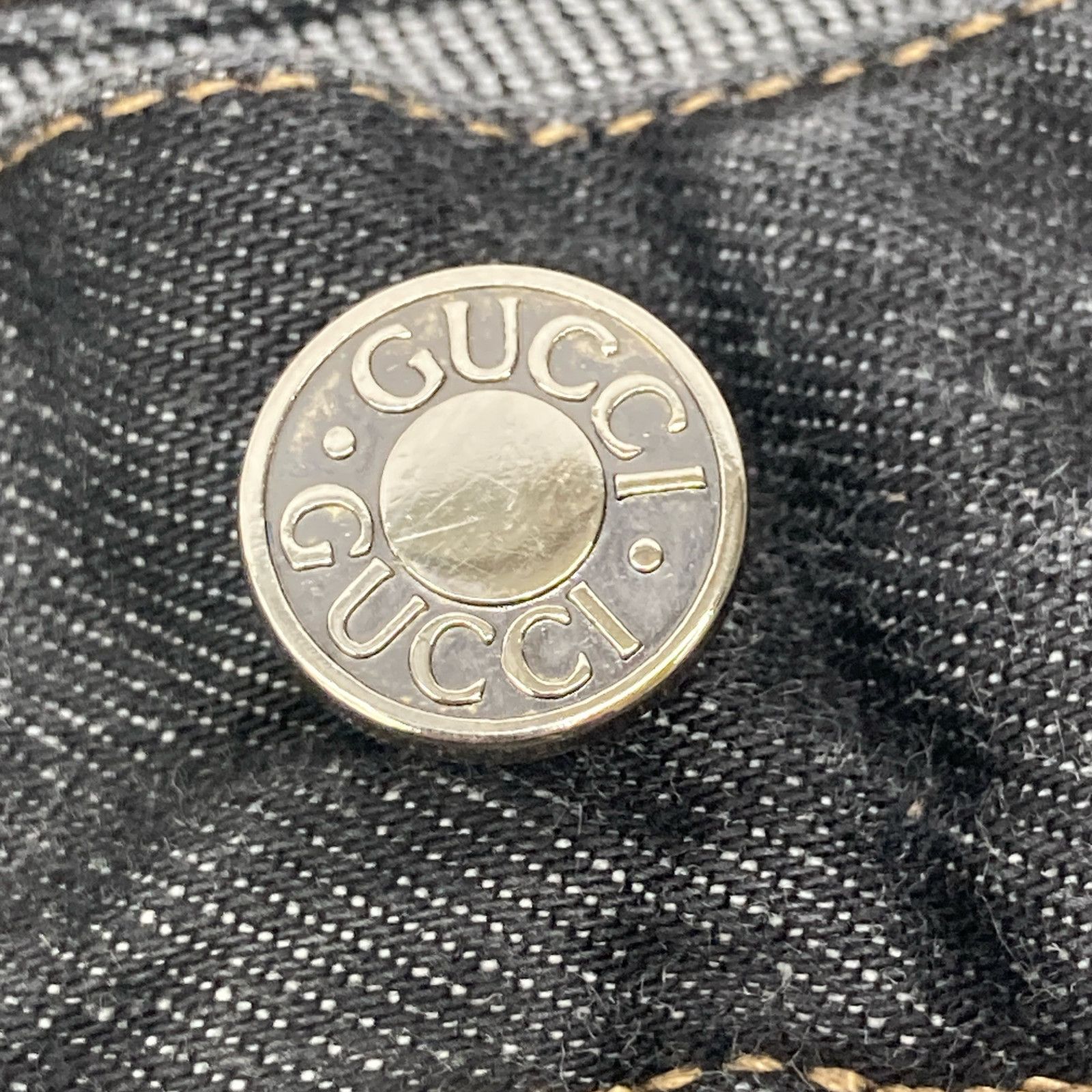 GUCCI グッチ