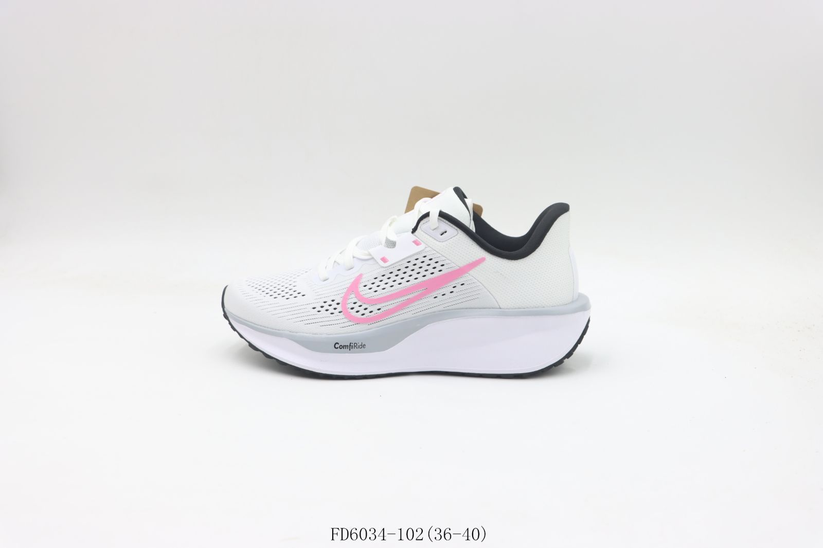 今日特価】Nike ナイキ ランニングシューズ ホワイトピンク
