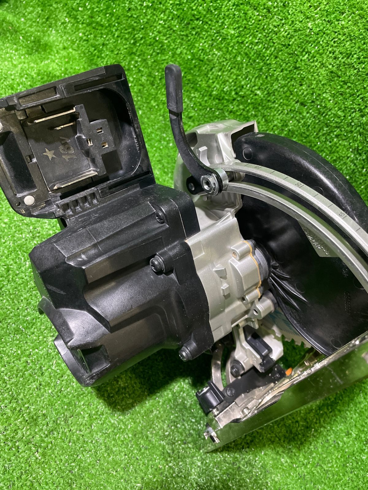 マキタ HS631D