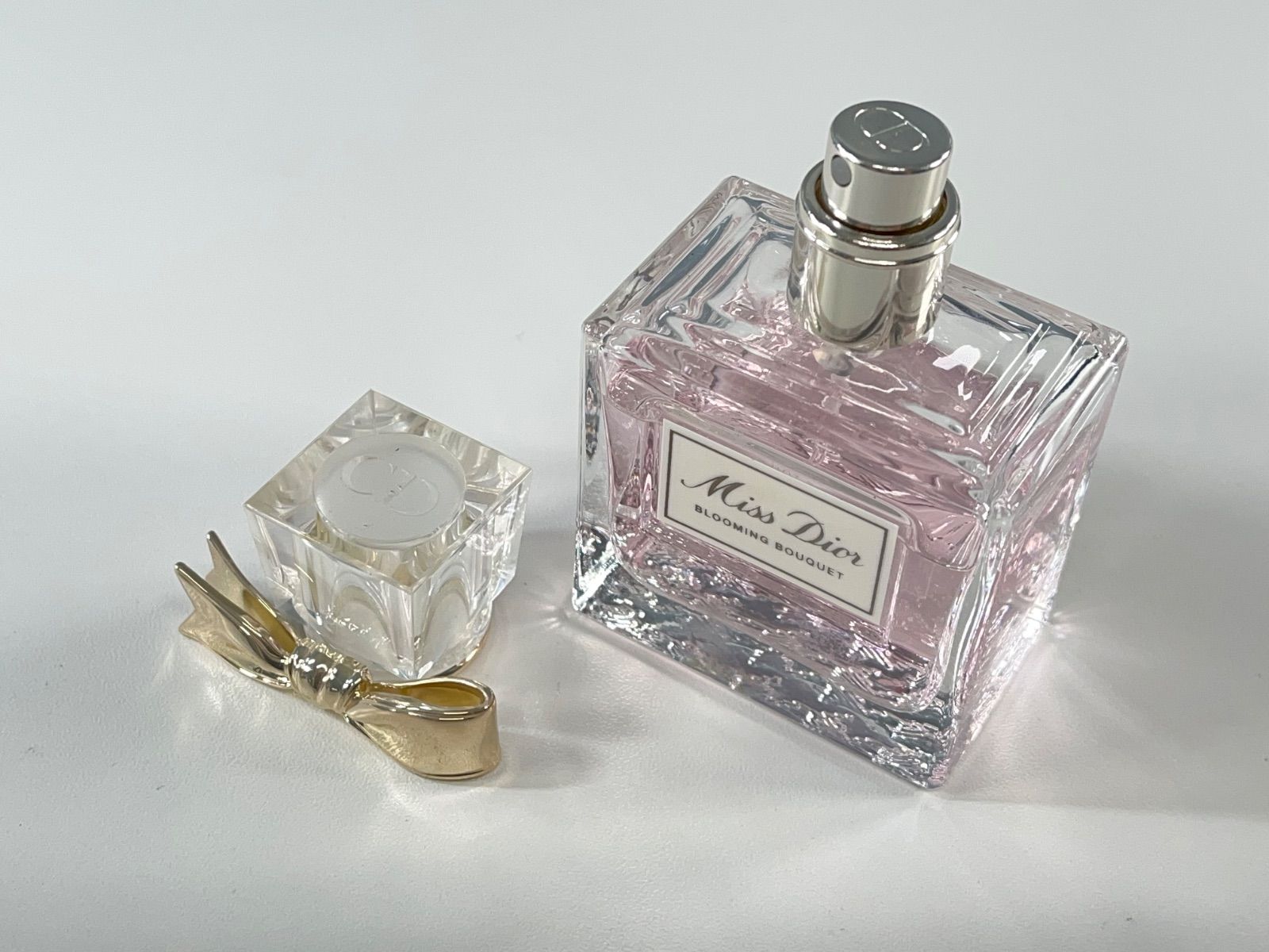 【残量ほぼ満タン】Miss Dior Blooming Bouquet 香水 ☆美品 残量ほぼ満タン Christian Dior Miss Dior BLOOMING