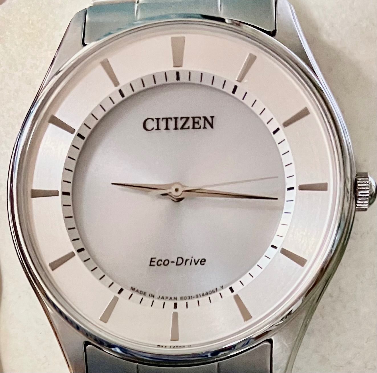 ☆稼働品☆CITIZEN シチズン☆エコドライブ☆ソーラー☆デイト☆白文字盤 ☆メンズ腕時計☆ - メルカリ